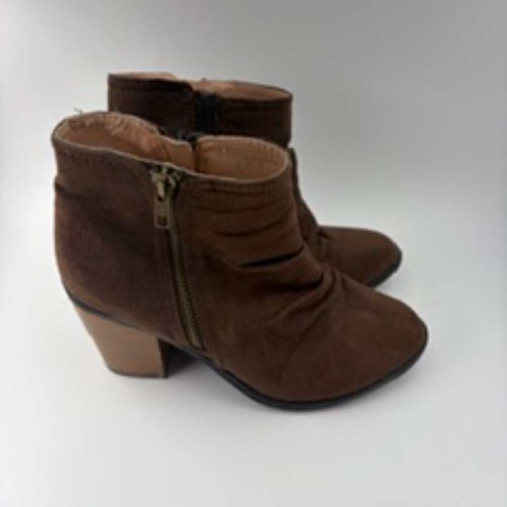 Diba Brown Suede Ankle Boots with a Block Heel and Side Zipper Size 5.5M - Picture 2 of 8